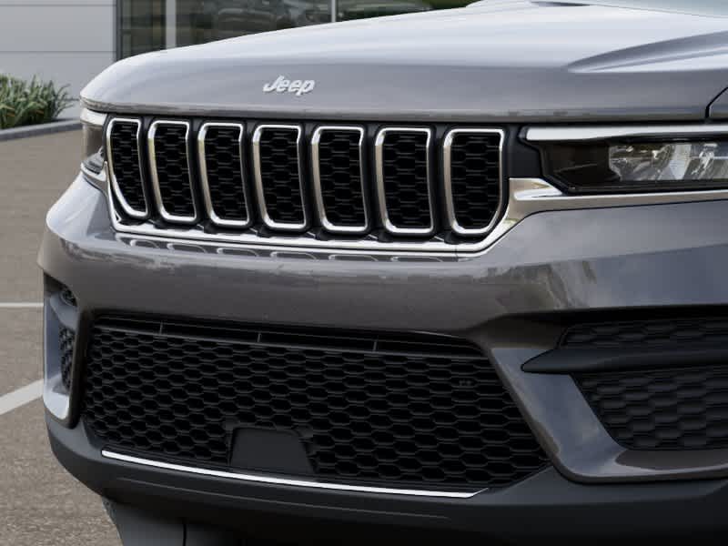 Thumbnail: 2026 Jeep Grand Cherokee - 11