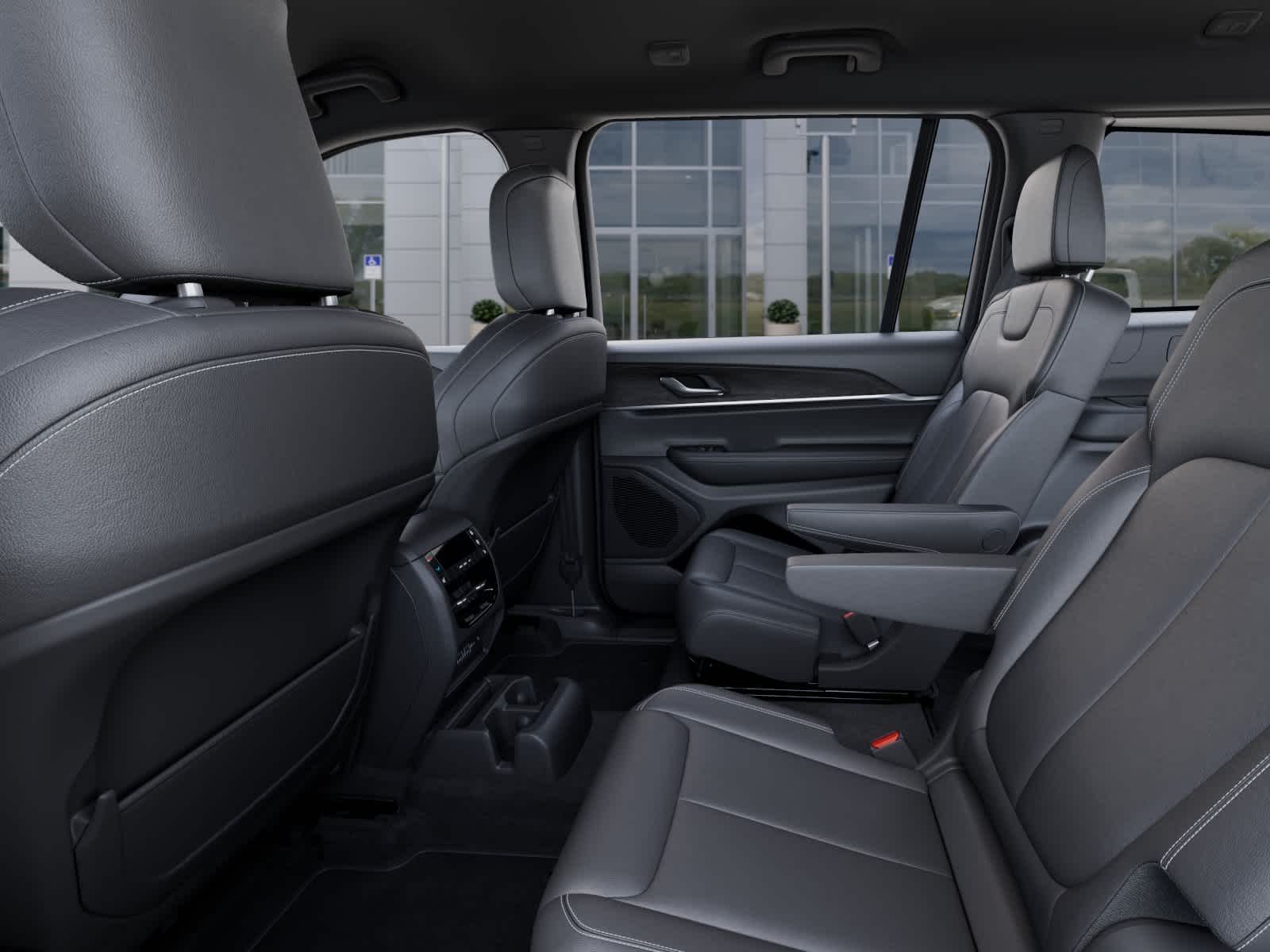 Thumbnail: 2025 Jeep Grand Cherokee L - 23