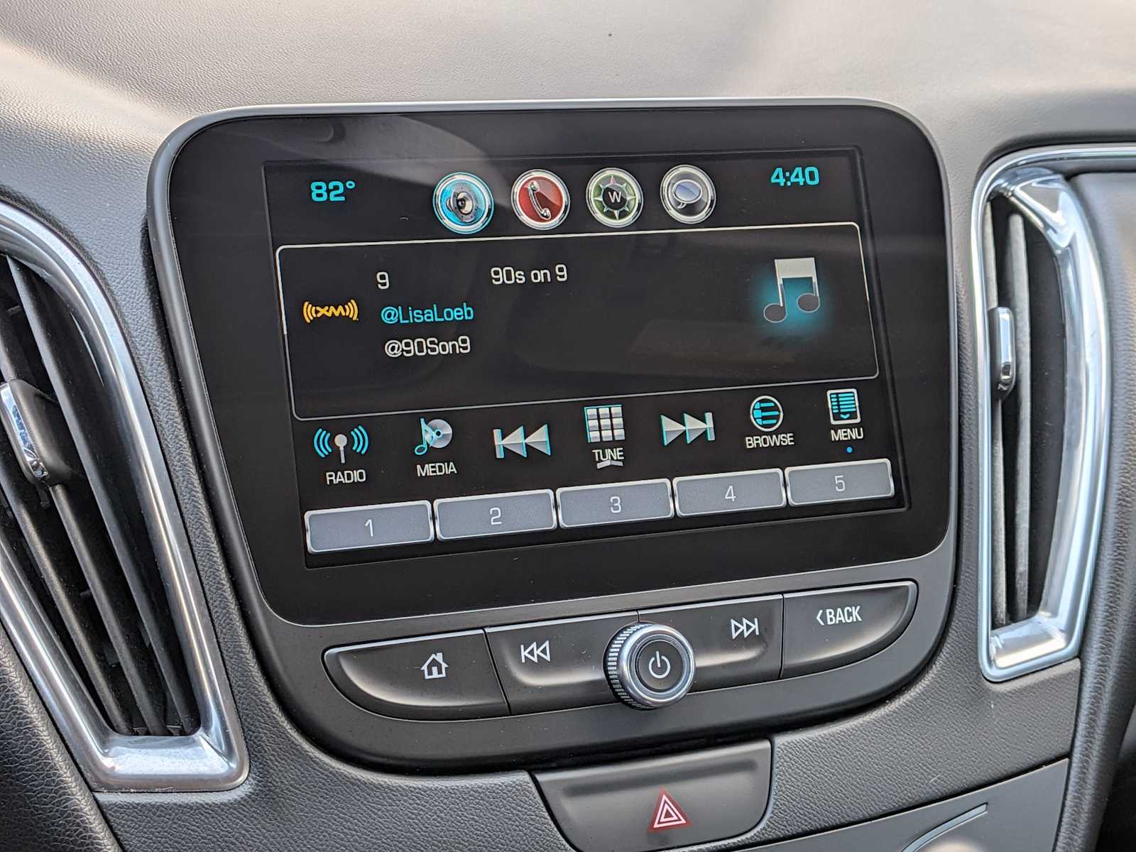 Thumbnail: 2016 Chevrolet Malibu - 26