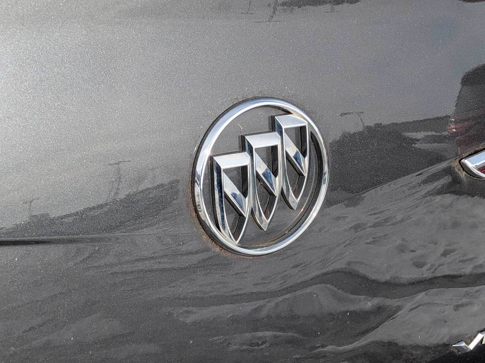 Thumbnail: 2012 Buick Verano - 11