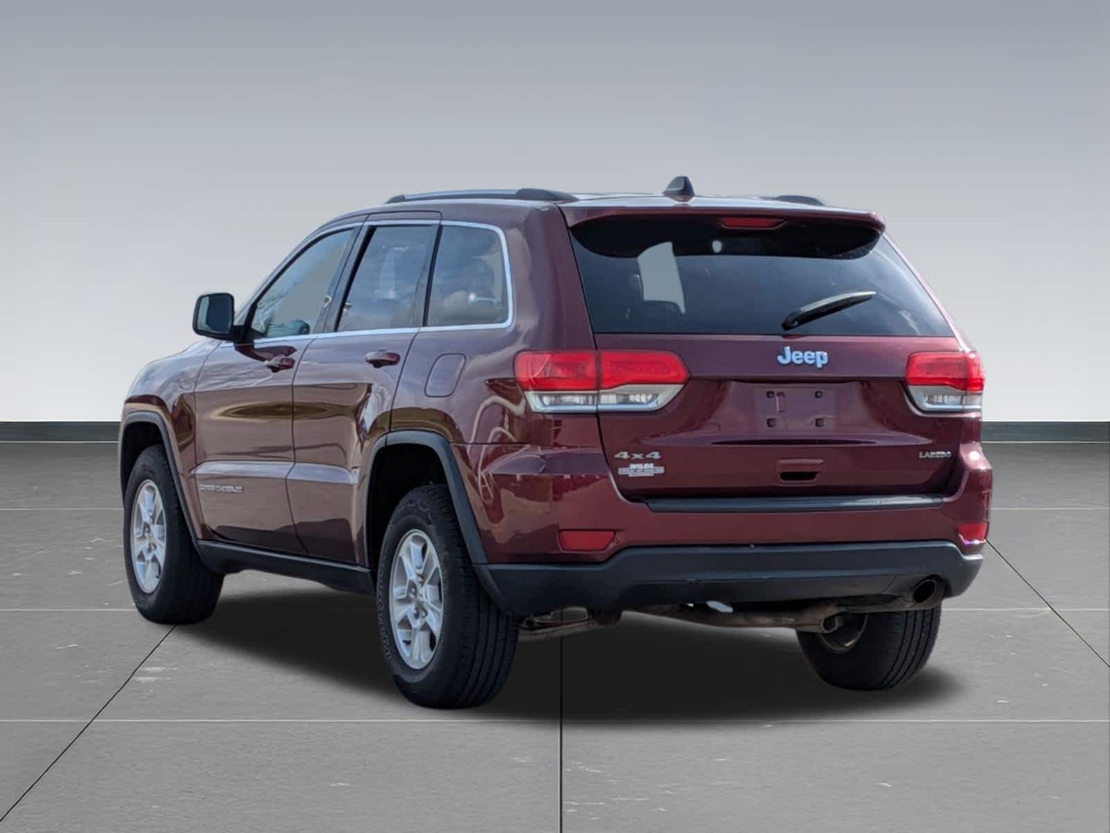 Thumbnail: 2016 Jeep Grand Cherokee - 3