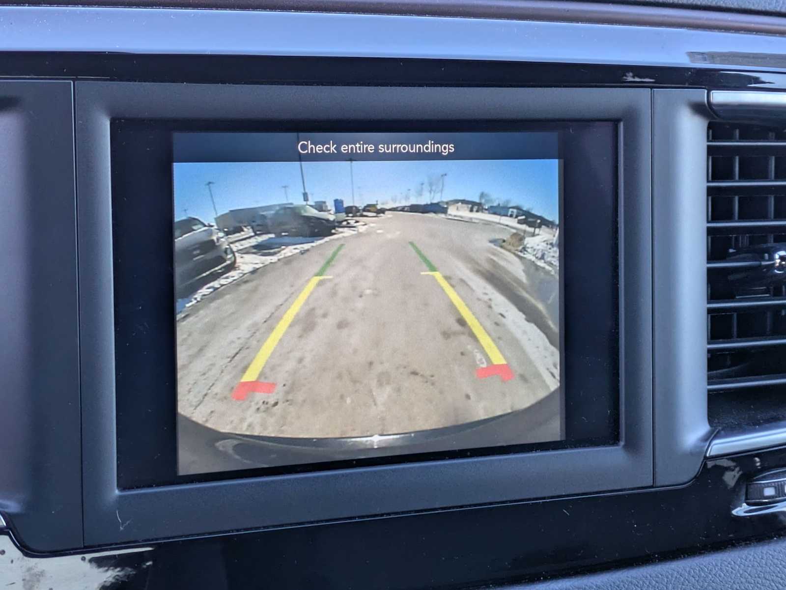 Thumbnail: 2020 Chrysler Pacifica - 26