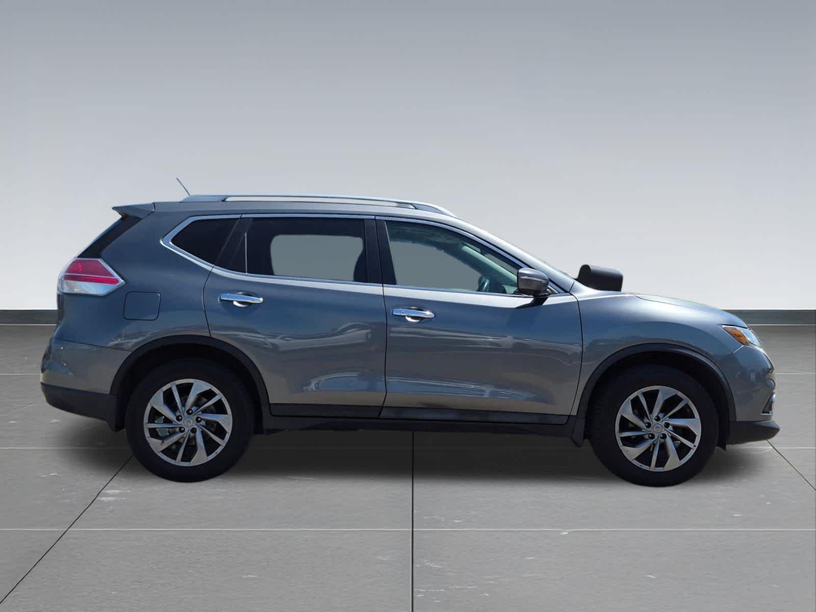 Thumbnail: 2015 Nissan Rogue - 8
