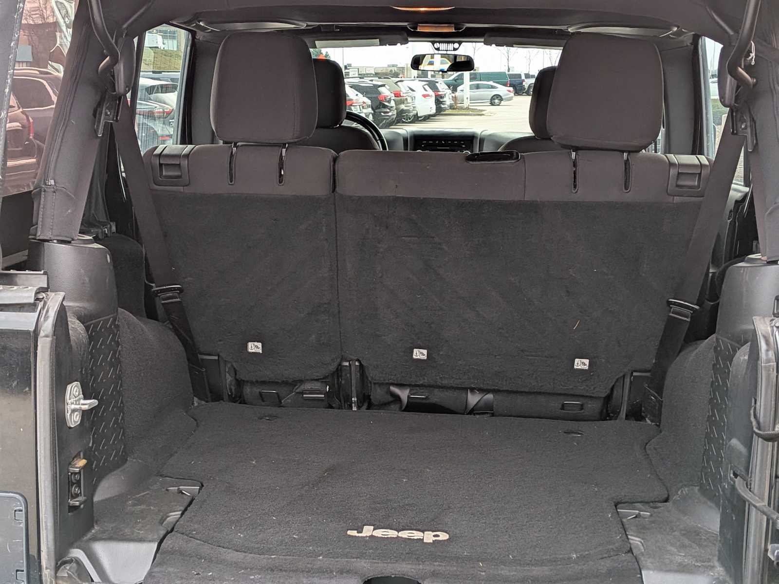 Thumbnail: 2016 Jeep Wrangler - 30