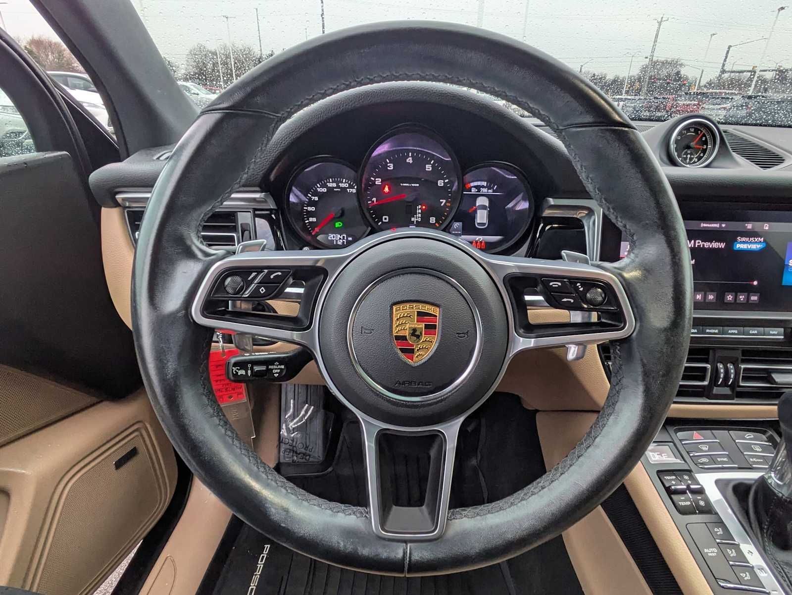 Thumbnail: 2021 Porsche Macan - 19