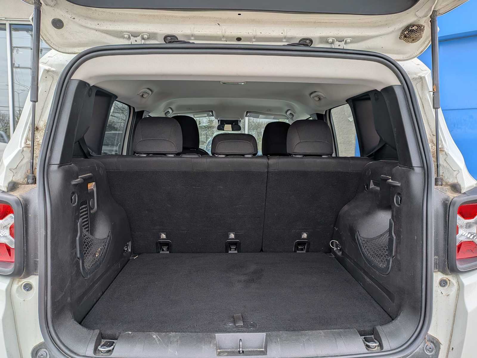 Thumbnail: 2018 Jeep Renegade - 29