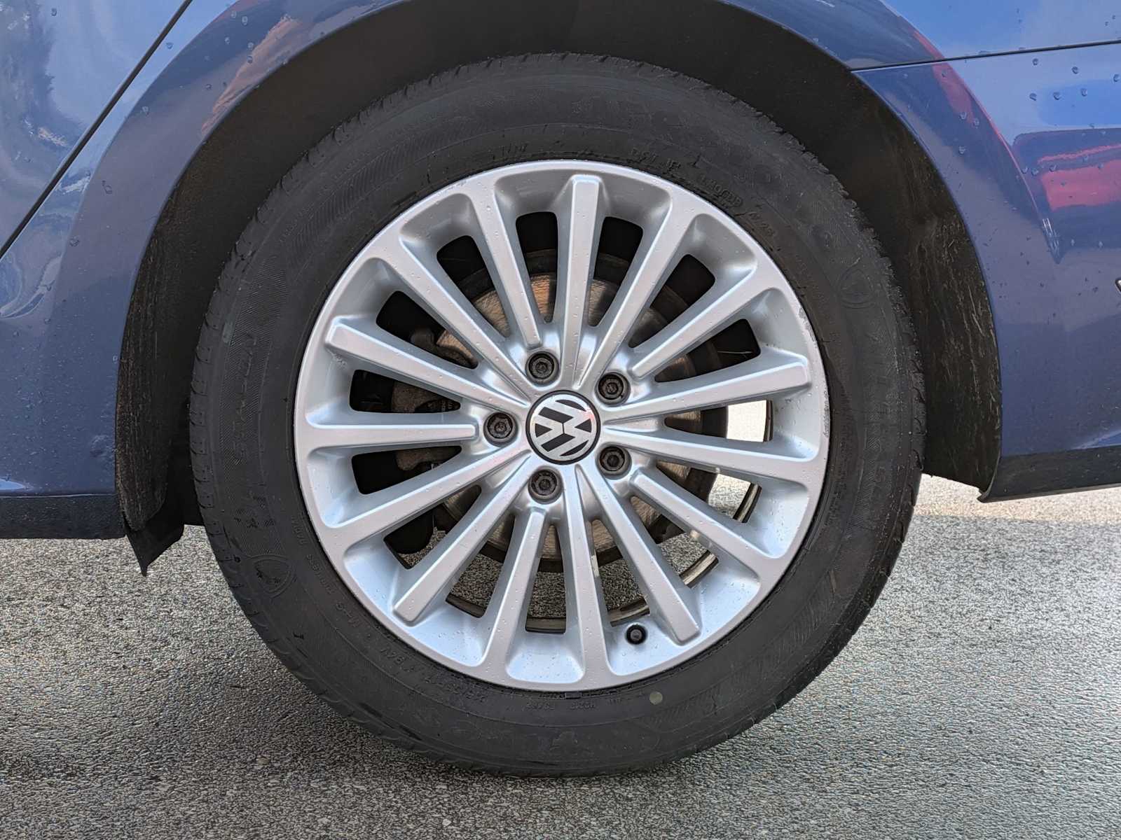 Thumbnail: 2016 Volkswagen Passat - 13