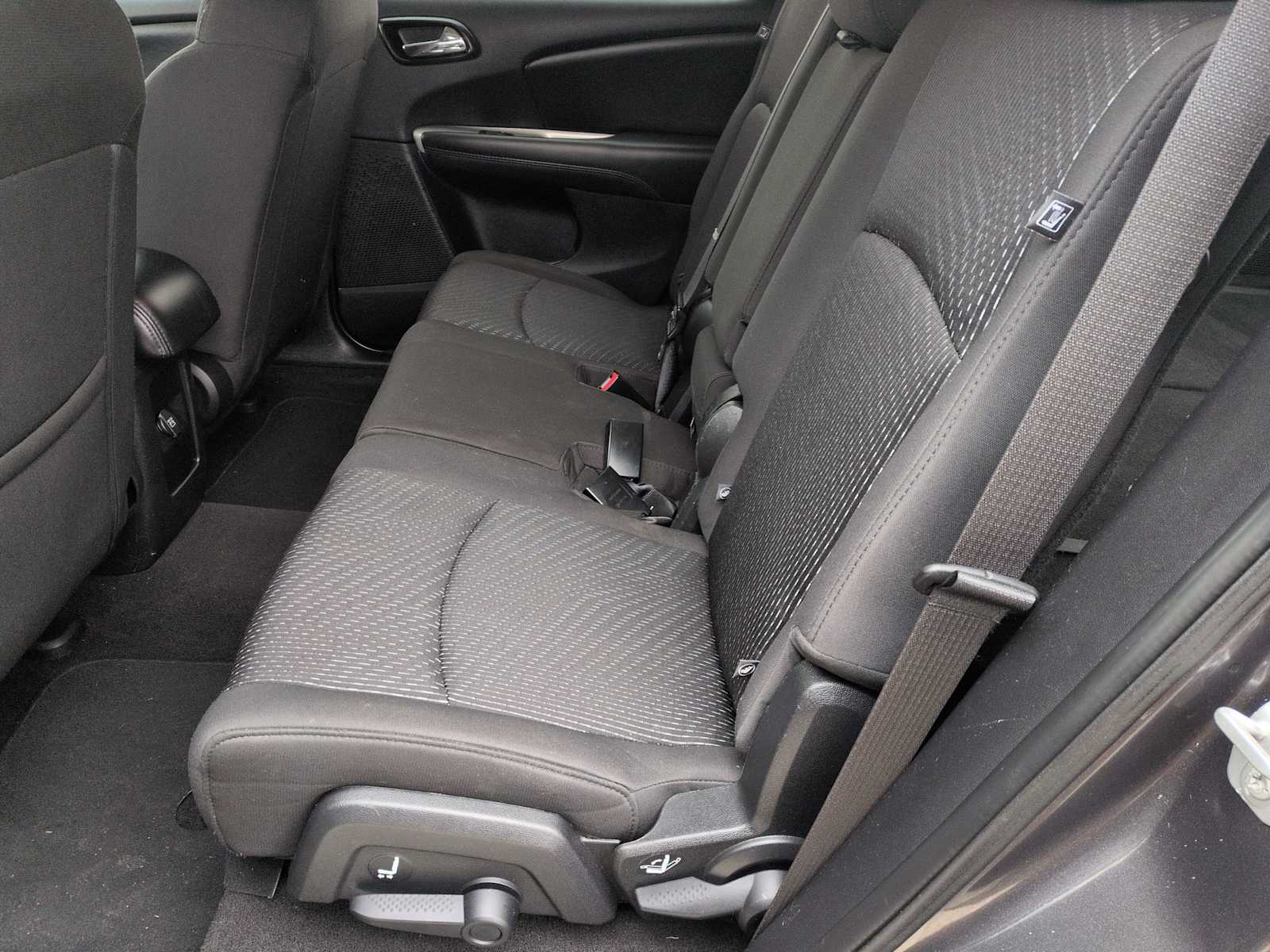 Thumbnail: 2019 Dodge Journey - 18