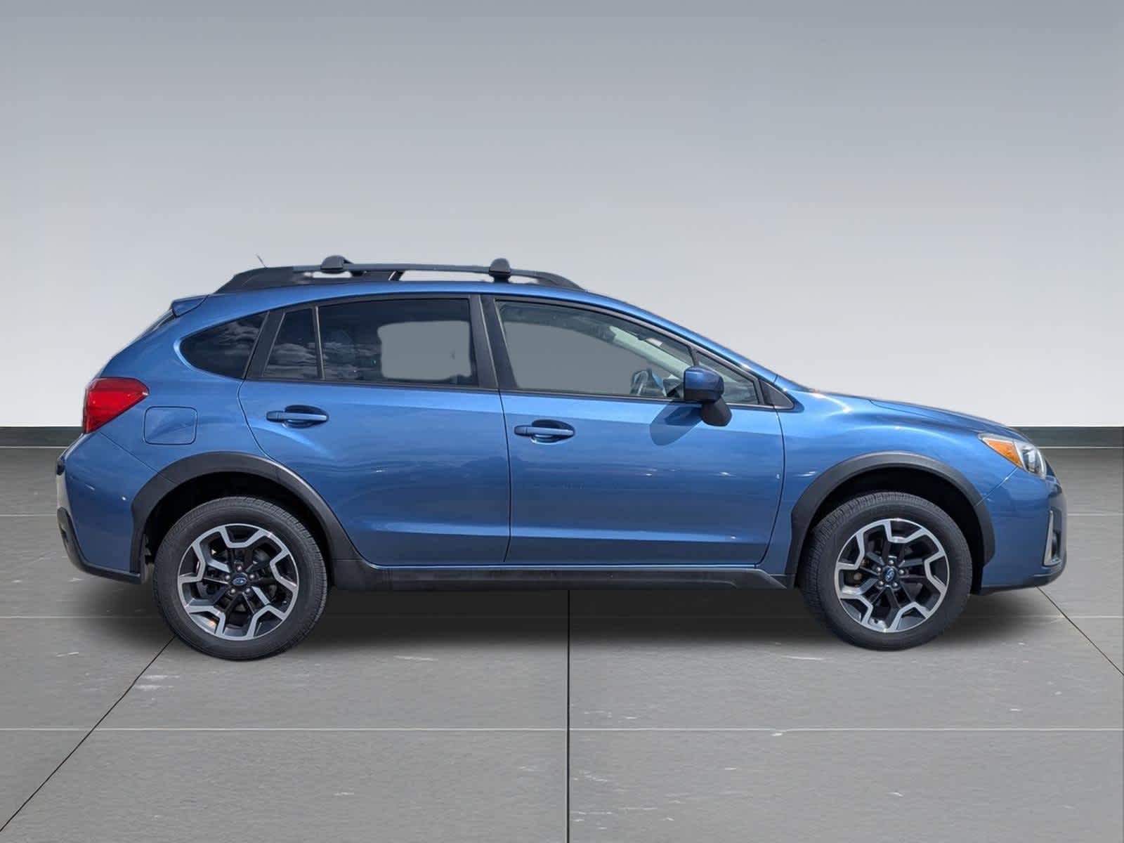 Thumbnail: 2016 Subaru Crosstrek - 7