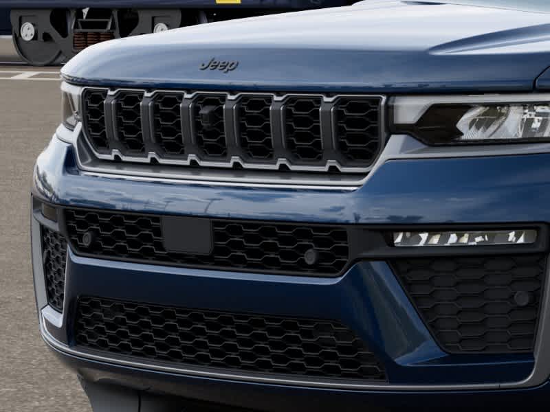 Thumbnail: 2026 Jeep Grand Cherokee - 11