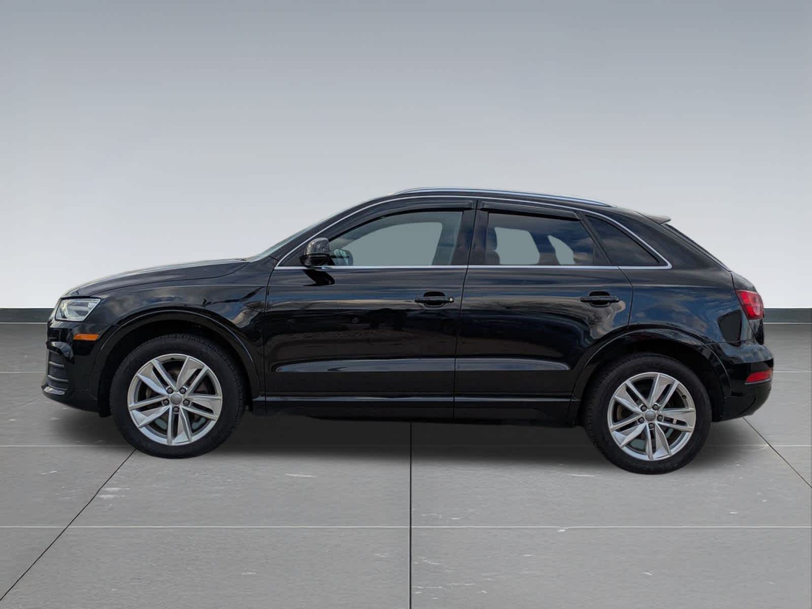 Thumbnail: 2016 Audi Q3 - 3