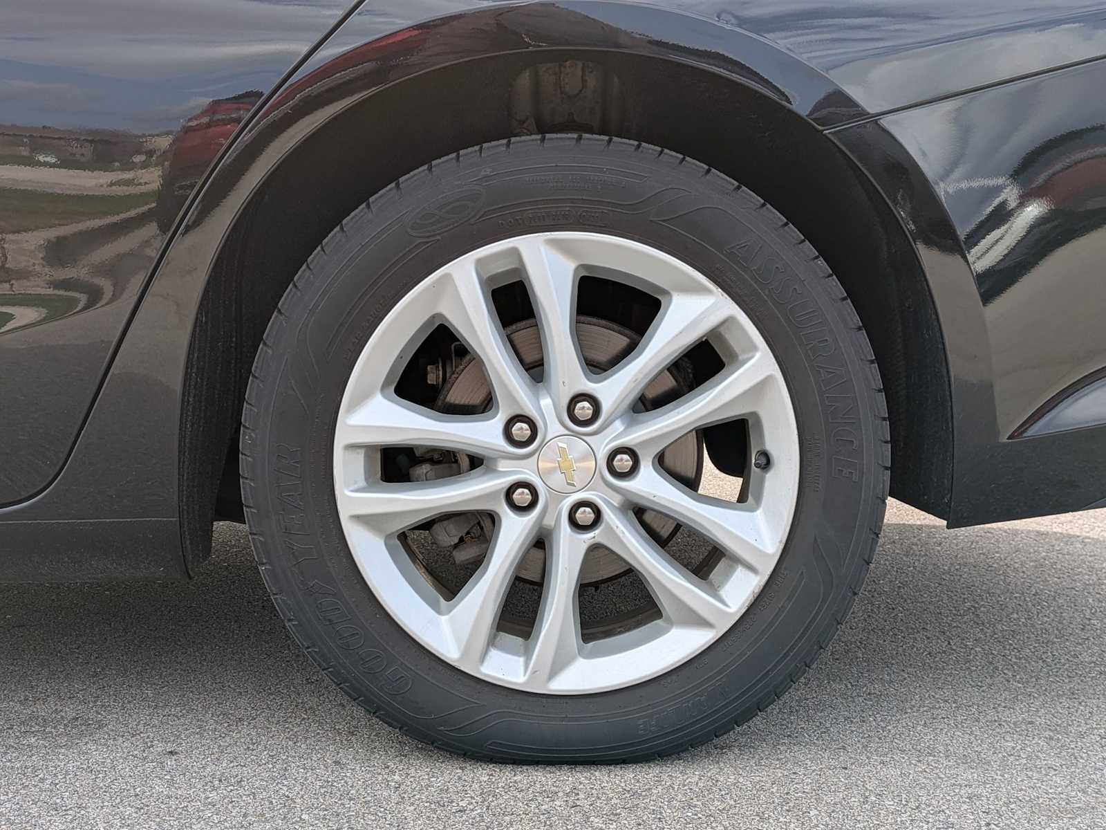 Thumbnail: 2018 Chevrolet Malibu - 13