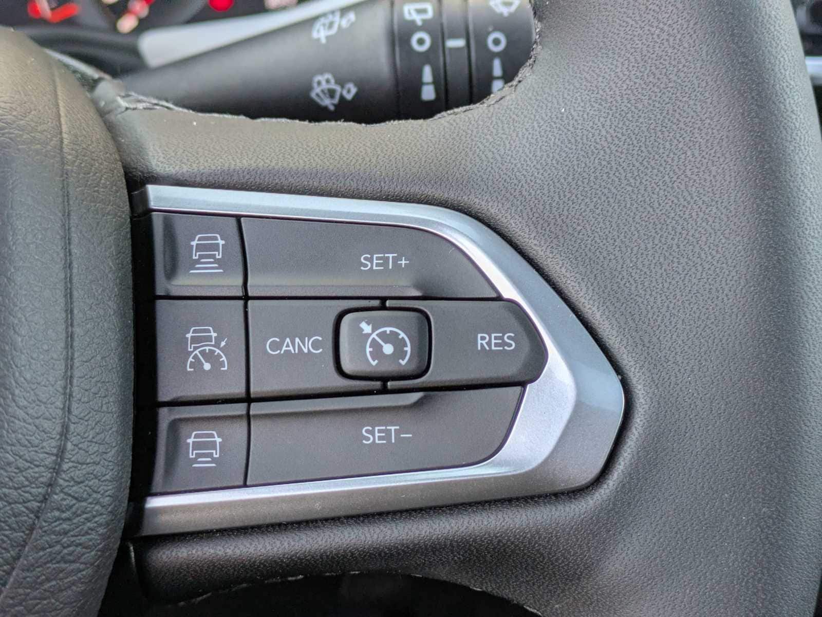 Thumbnail: 2025 Jeep Compass - 25