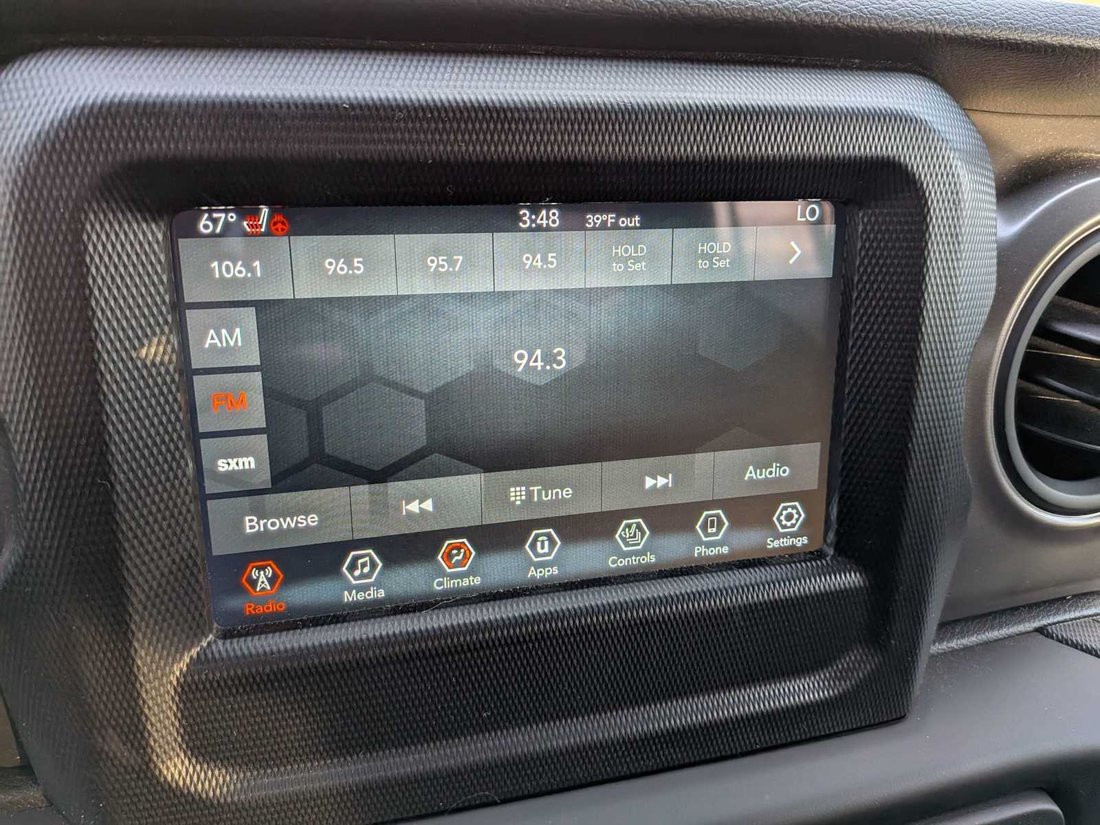 Thumbnail: 2023 Jeep Gladiator - 24