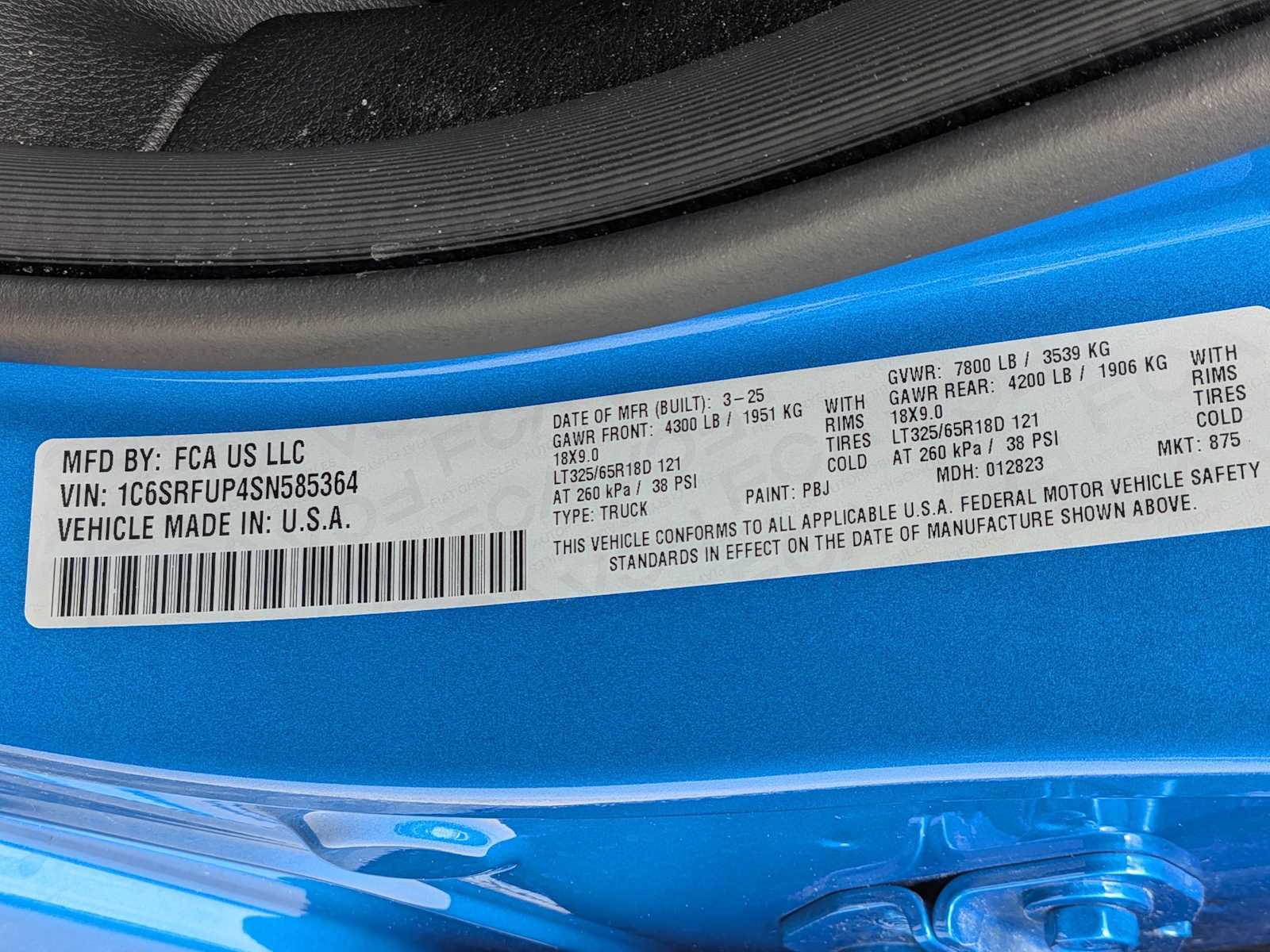 Thumbnail: 2025 RAM 1500 - 28