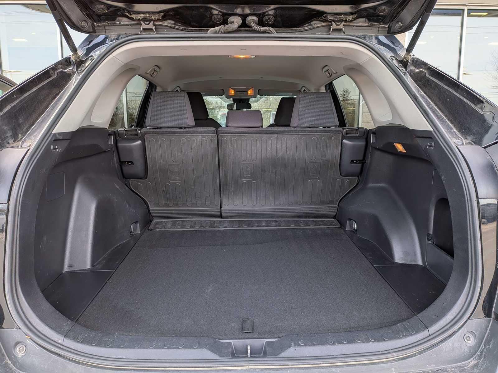 Thumbnail: 2019 Toyota RAV4 - 29