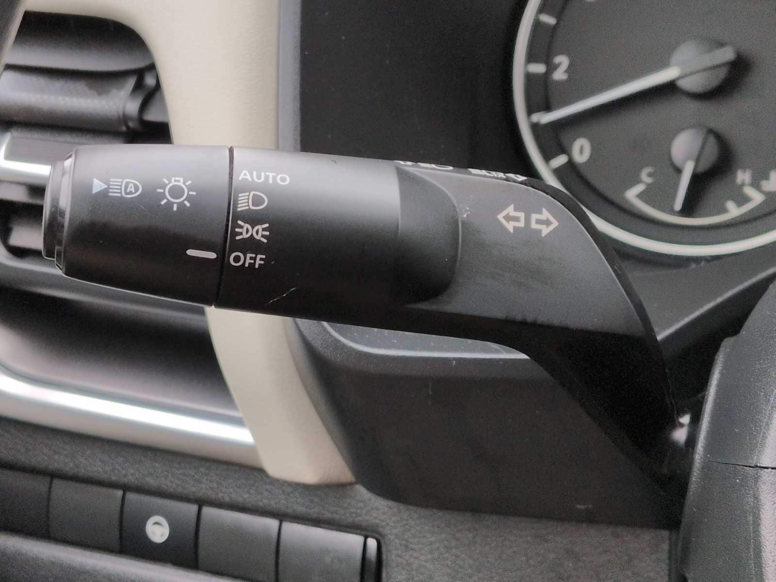 Thumbnail: 2023 Nissan Rogue - 32