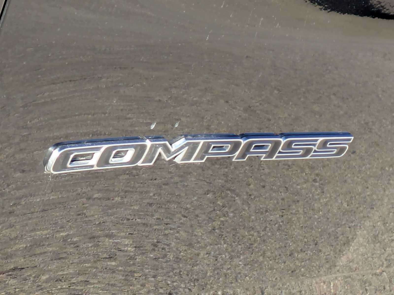 Thumbnail: 2022 Jeep Compass - 11