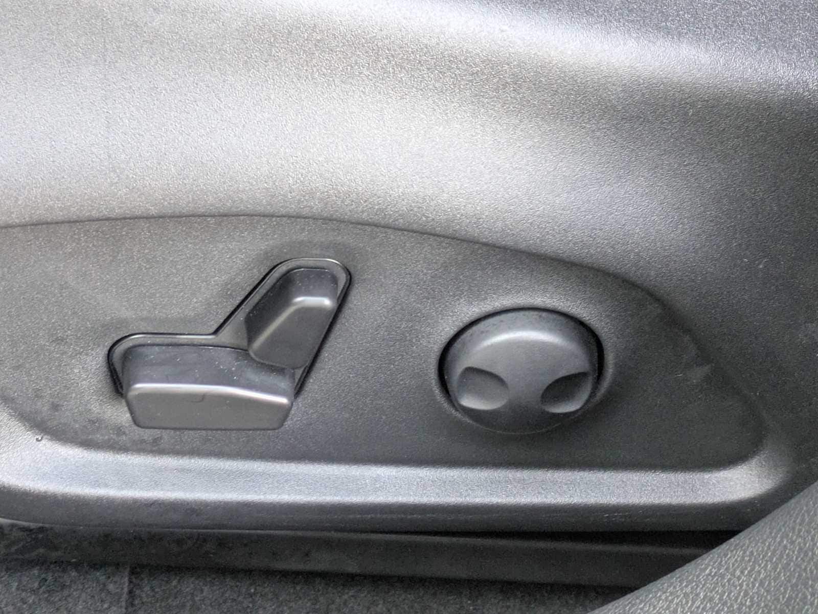 Thumbnail: 2025 Jeep Compass - 16