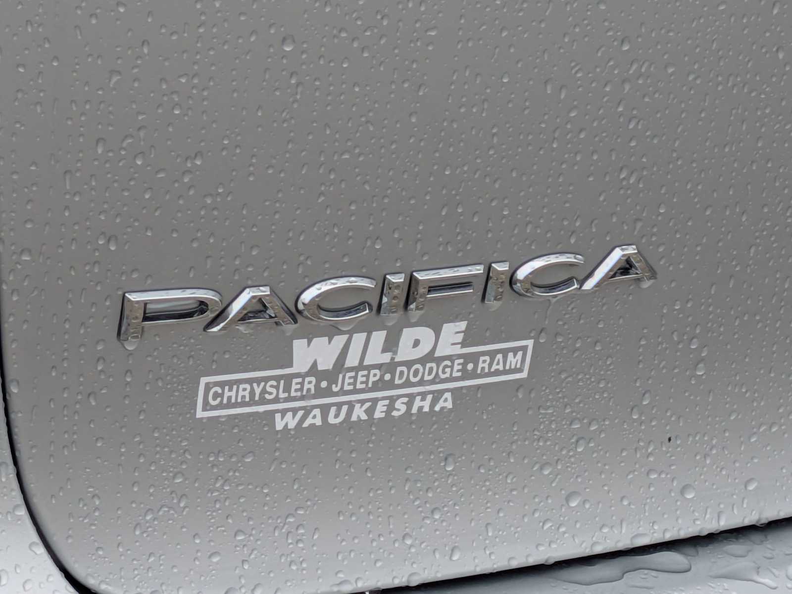 Thumbnail: 2023 Chrysler Pacifica - 12