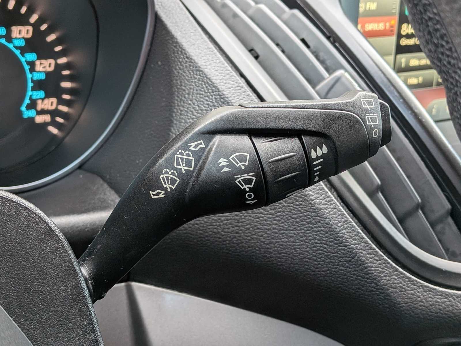 Thumbnail: 2015 Ford Escape - 21