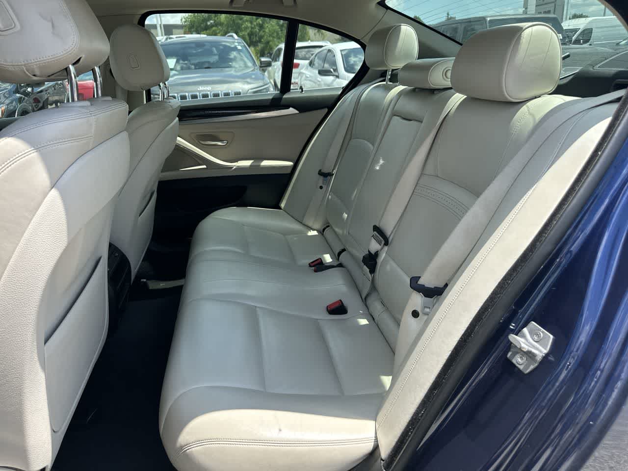 Thumbnail: 2015 BMW 5 Series - 12