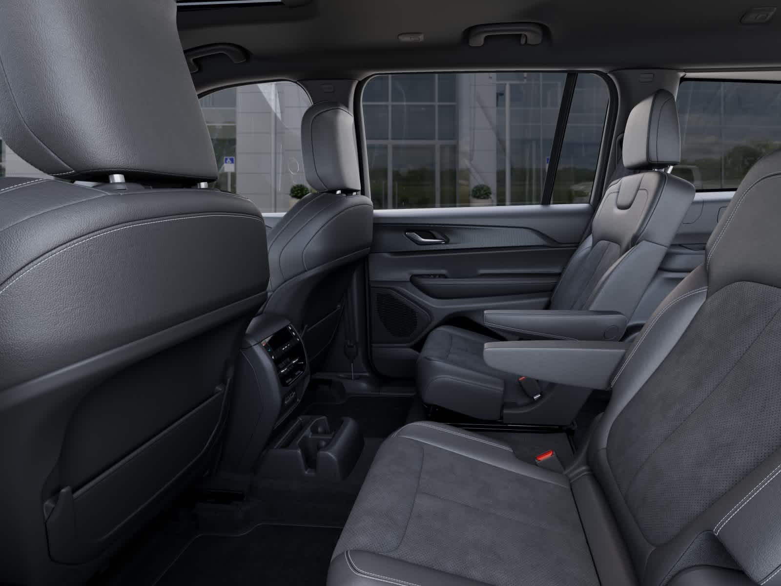 Thumbnail: 2025 Jeep Grand Cherokee L - 23