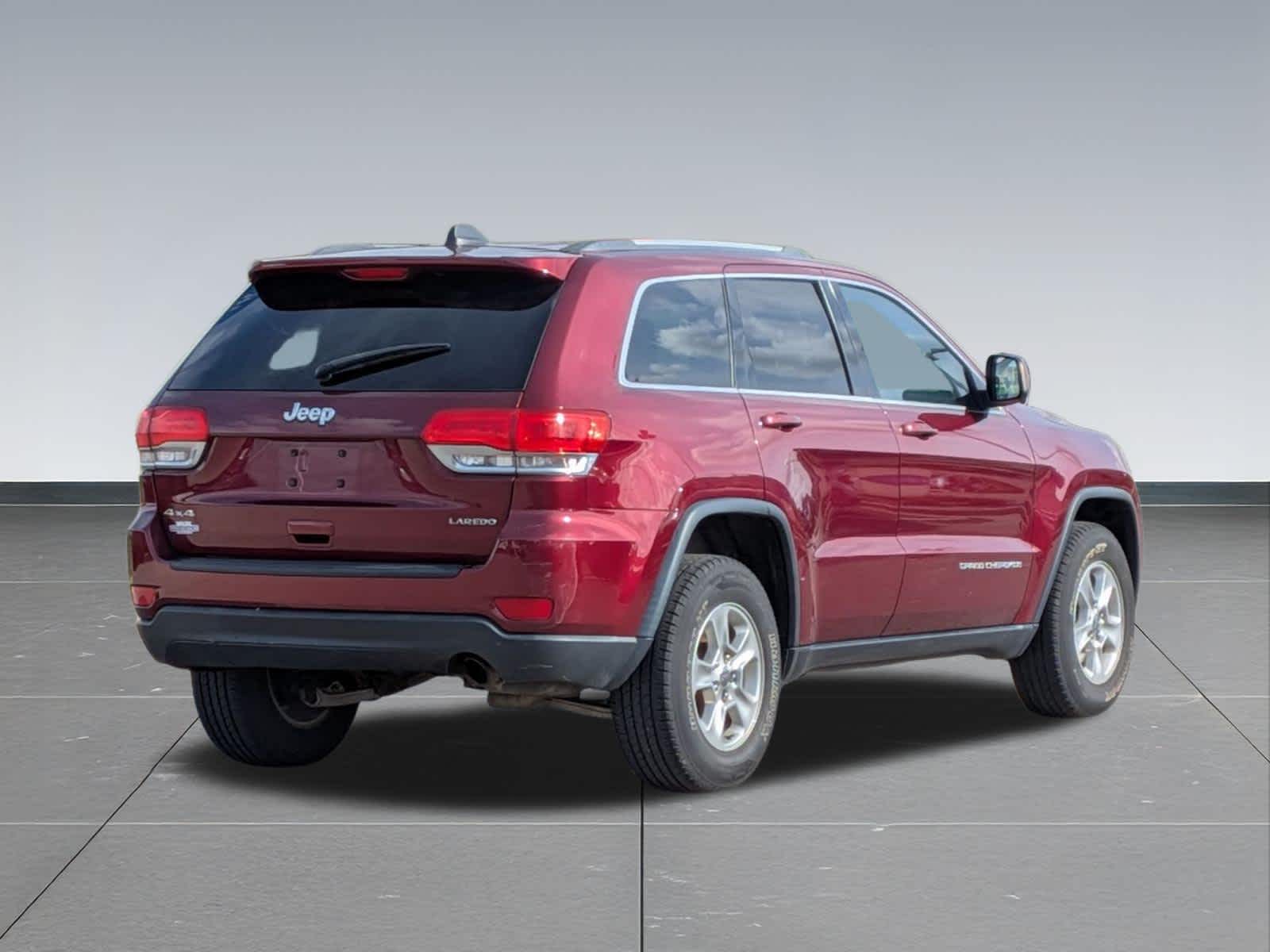 Thumbnail: 2016 Jeep Grand Cherokee - 5
