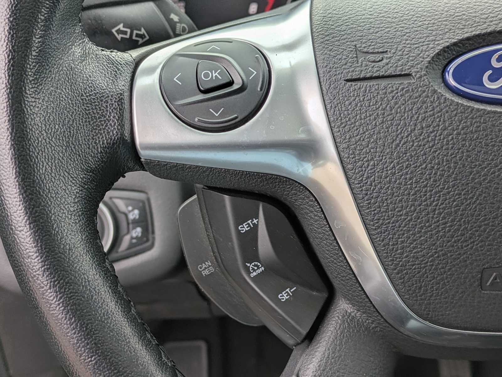 Thumbnail: 2015 Ford Escape - 23