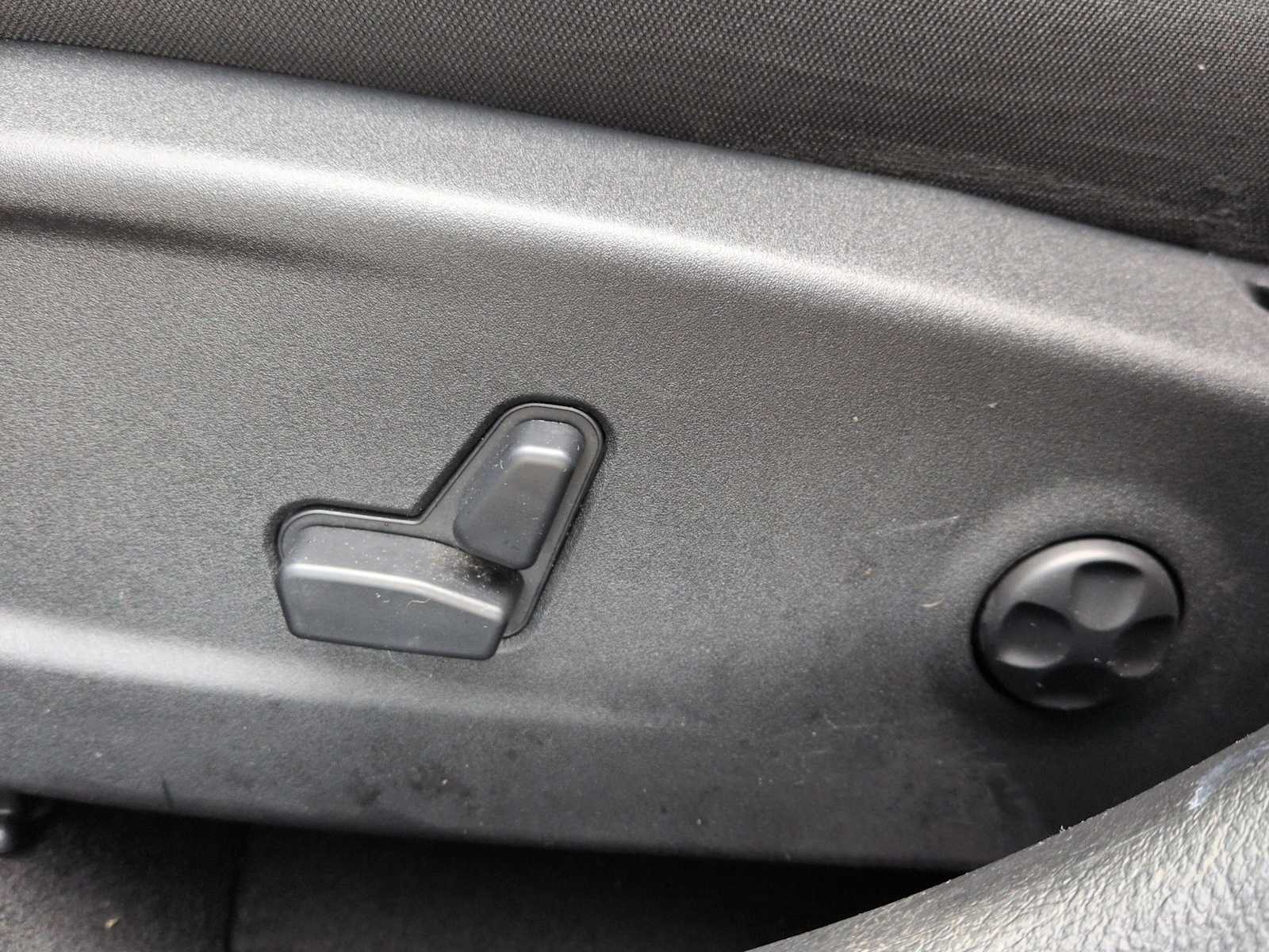 Thumbnail: 2018 Dodge Charger - 17