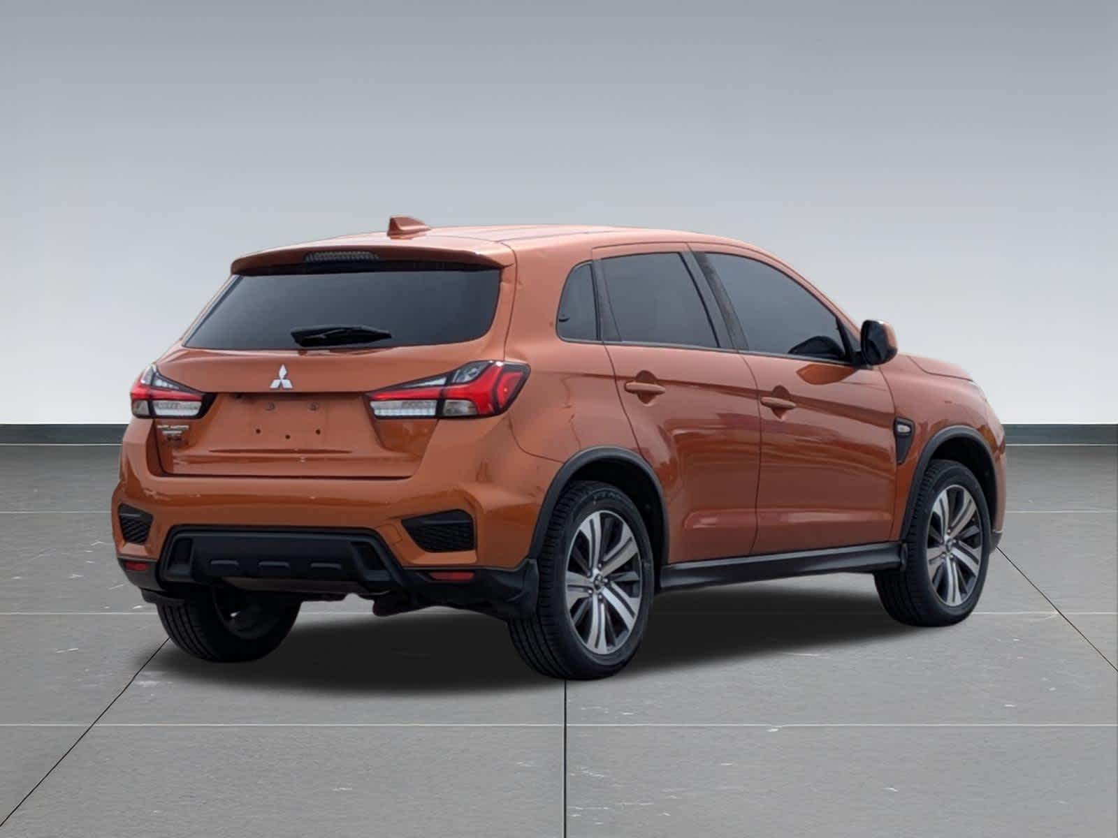 Thumbnail: 2021 Mitsubishi Outlander Sport - 5