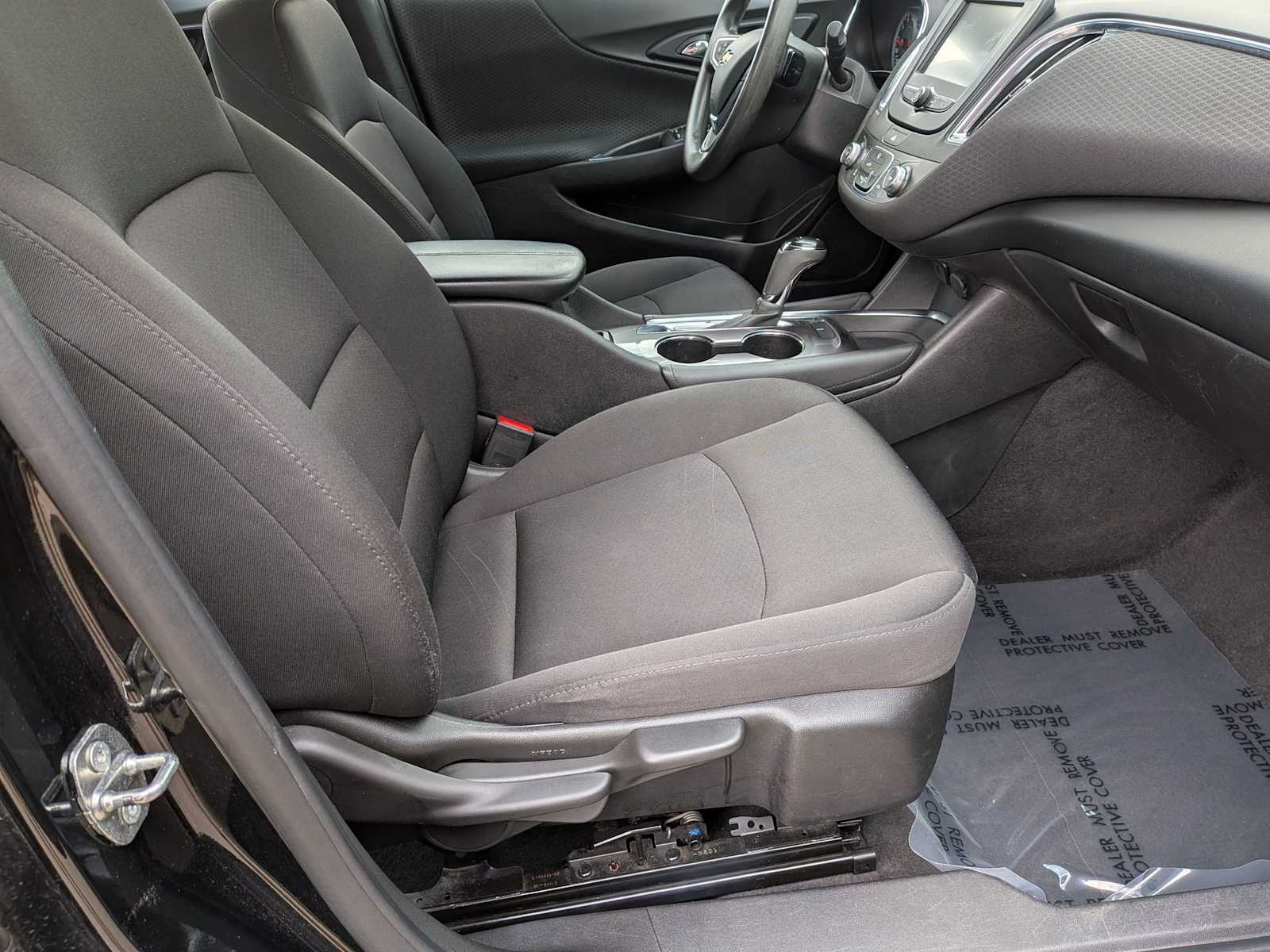 Thumbnail: 2018 Chevrolet Malibu - 20