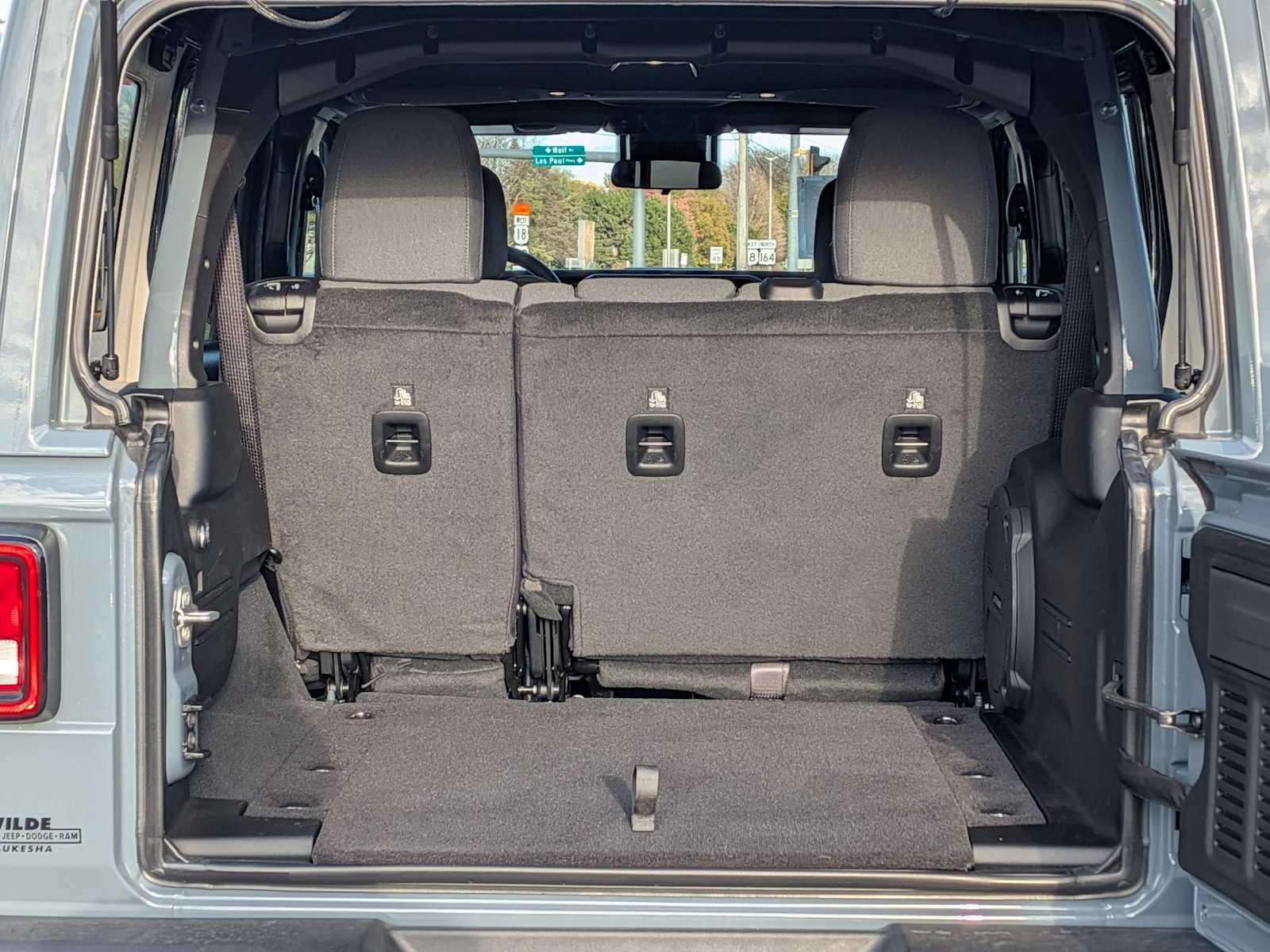 Thumbnail: 2025 Jeep Wrangler - 32