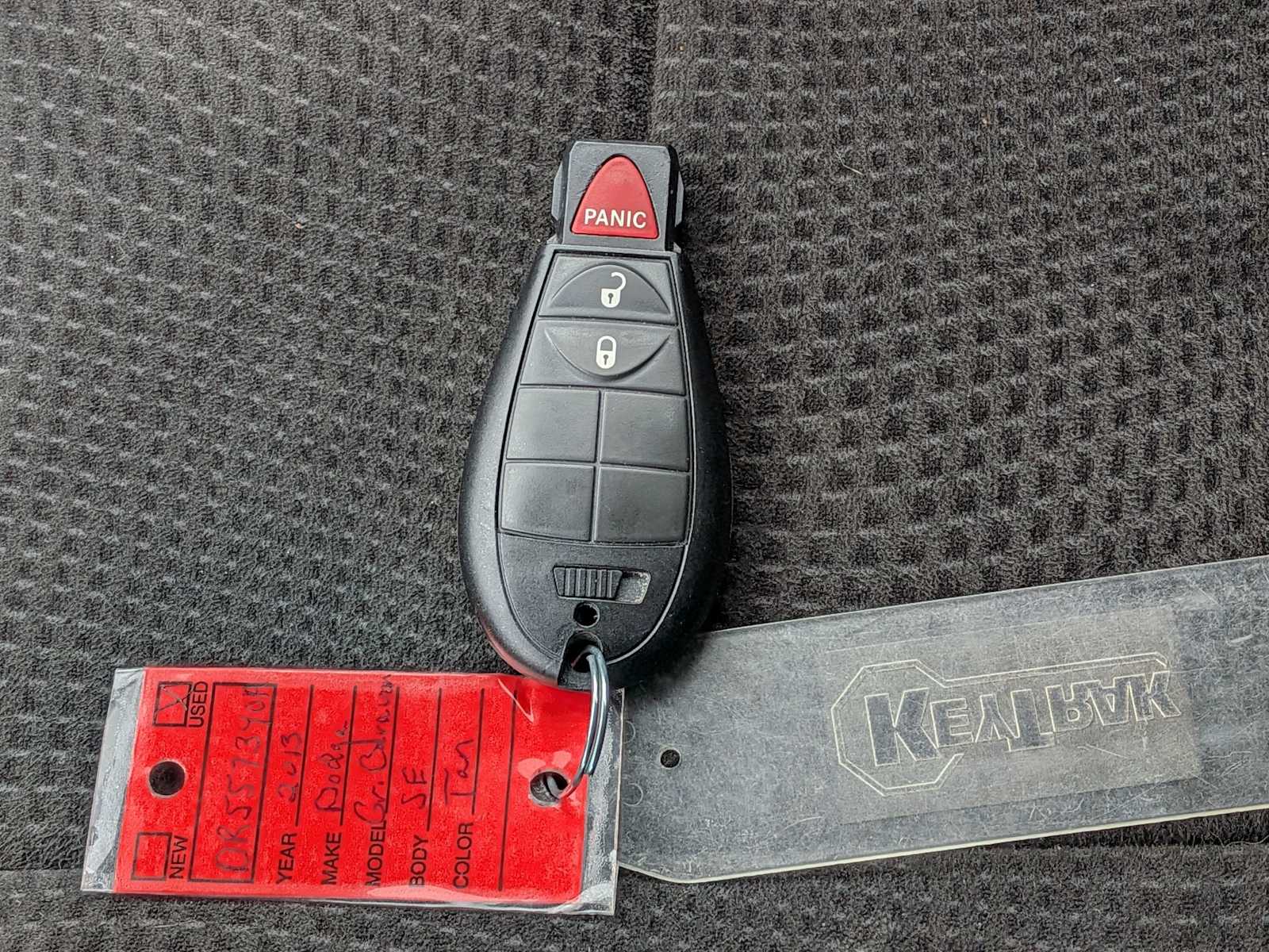 Thumbnail: 2013 Dodge Grand Caravan - 29