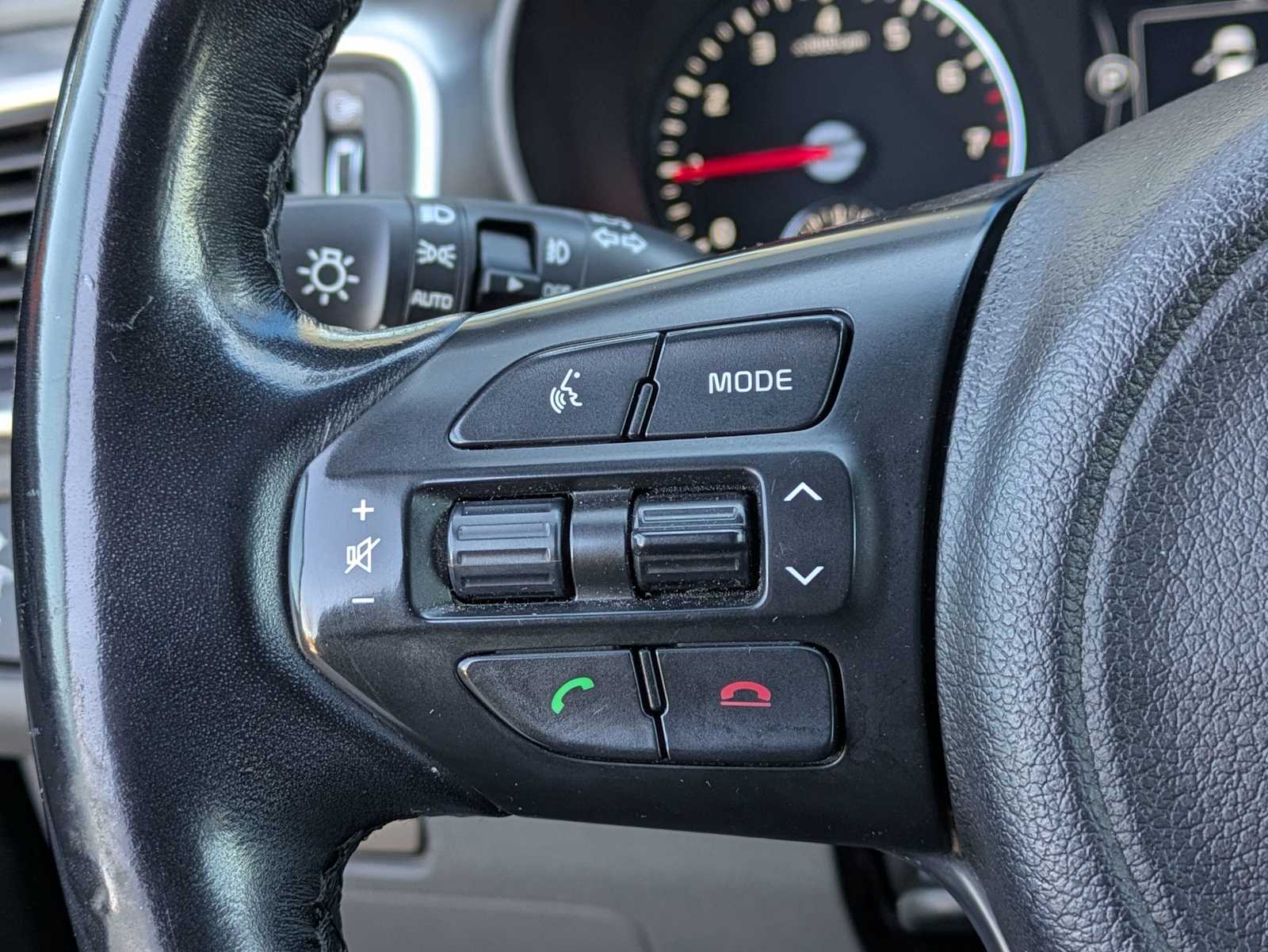 Thumbnail: 2016 Kia Sorento - 22