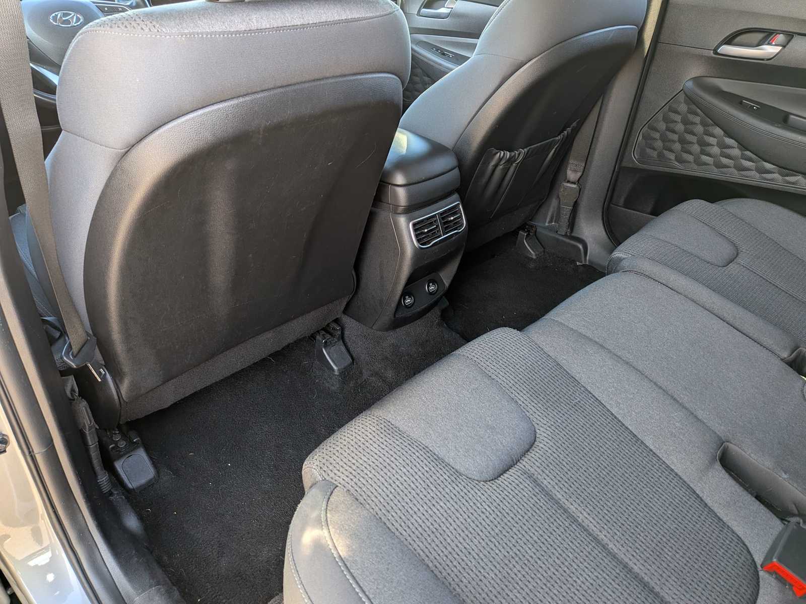 Thumbnail: 2023 Hyundai Santa Fe - 17