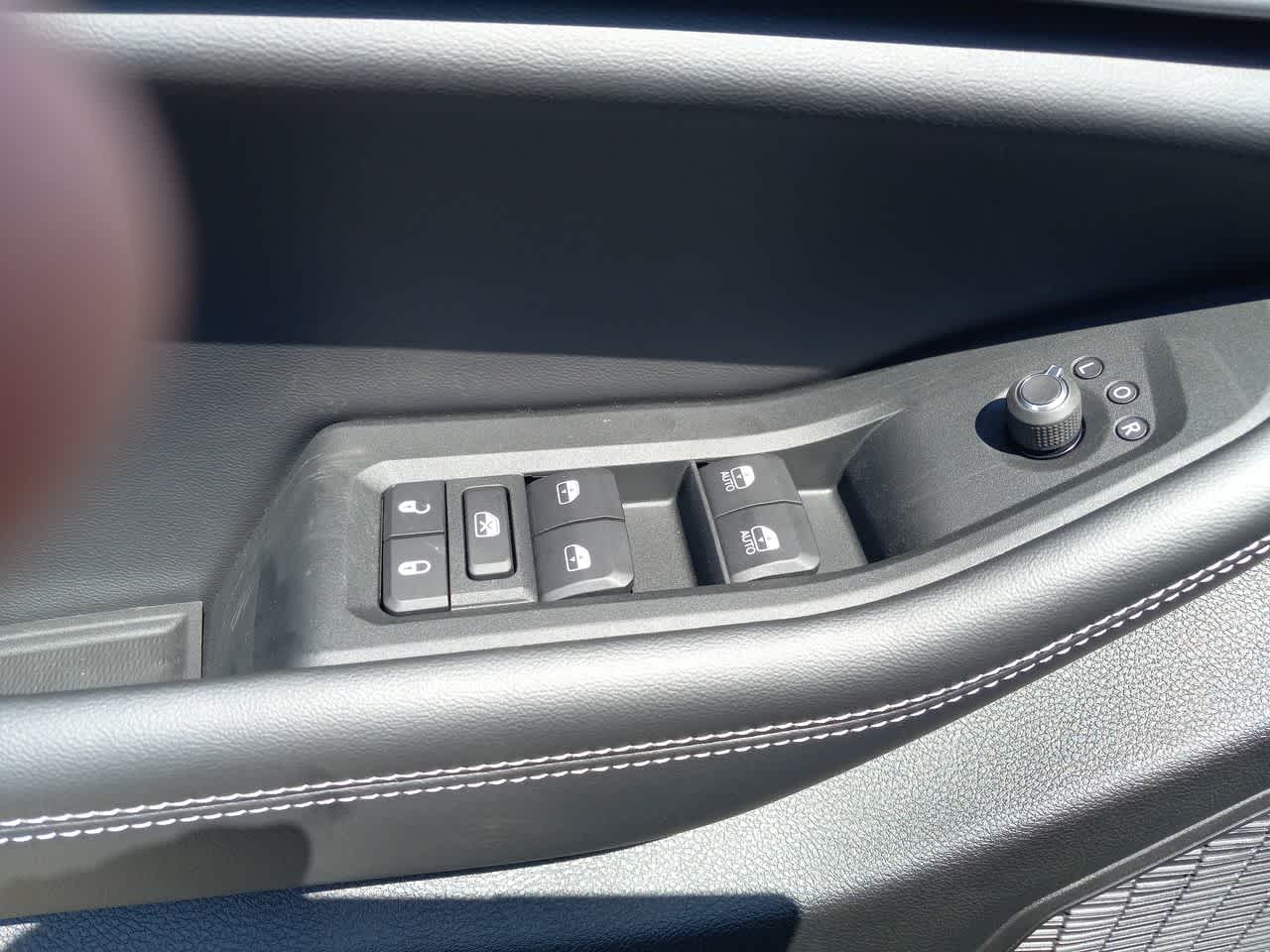 Thumbnail: 2025 Jeep Grand Cherokee L - 25