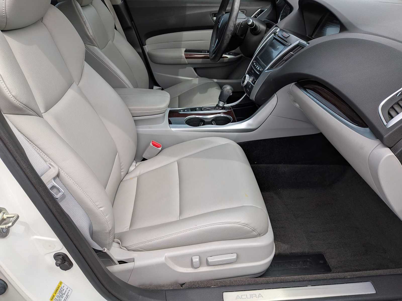 Thumbnail: 2015 Acura TLX - 21