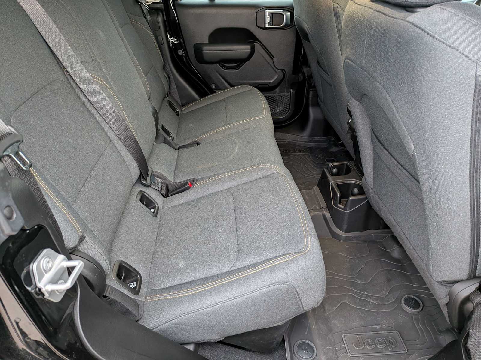 Thumbnail: 2024 Jeep Gladiator - 16