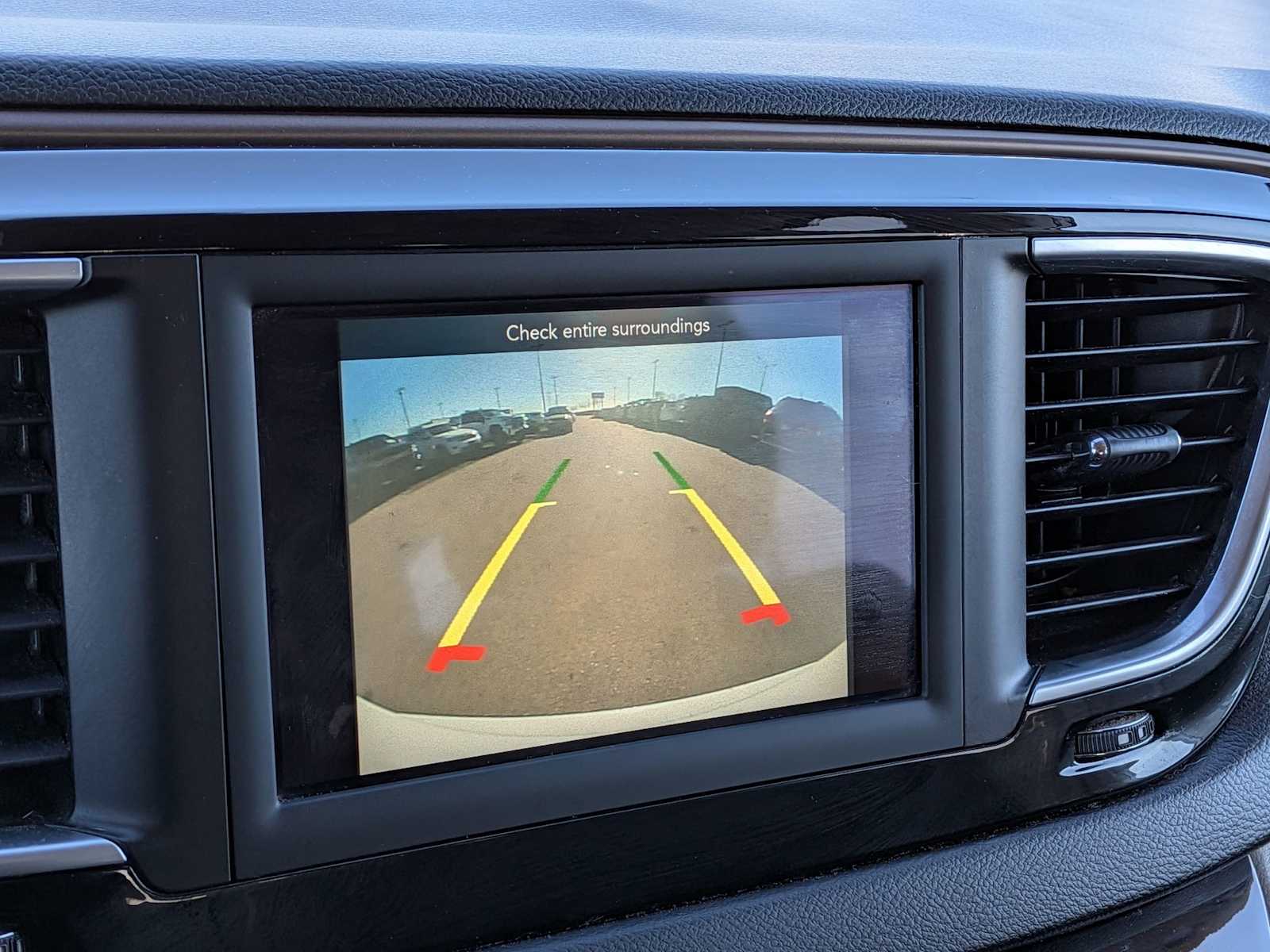 Thumbnail: 2018 Chrysler Pacifica - 26