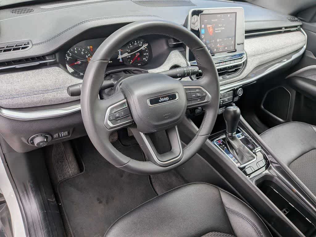 2025 Jeep Compass Latitude - Photo 13