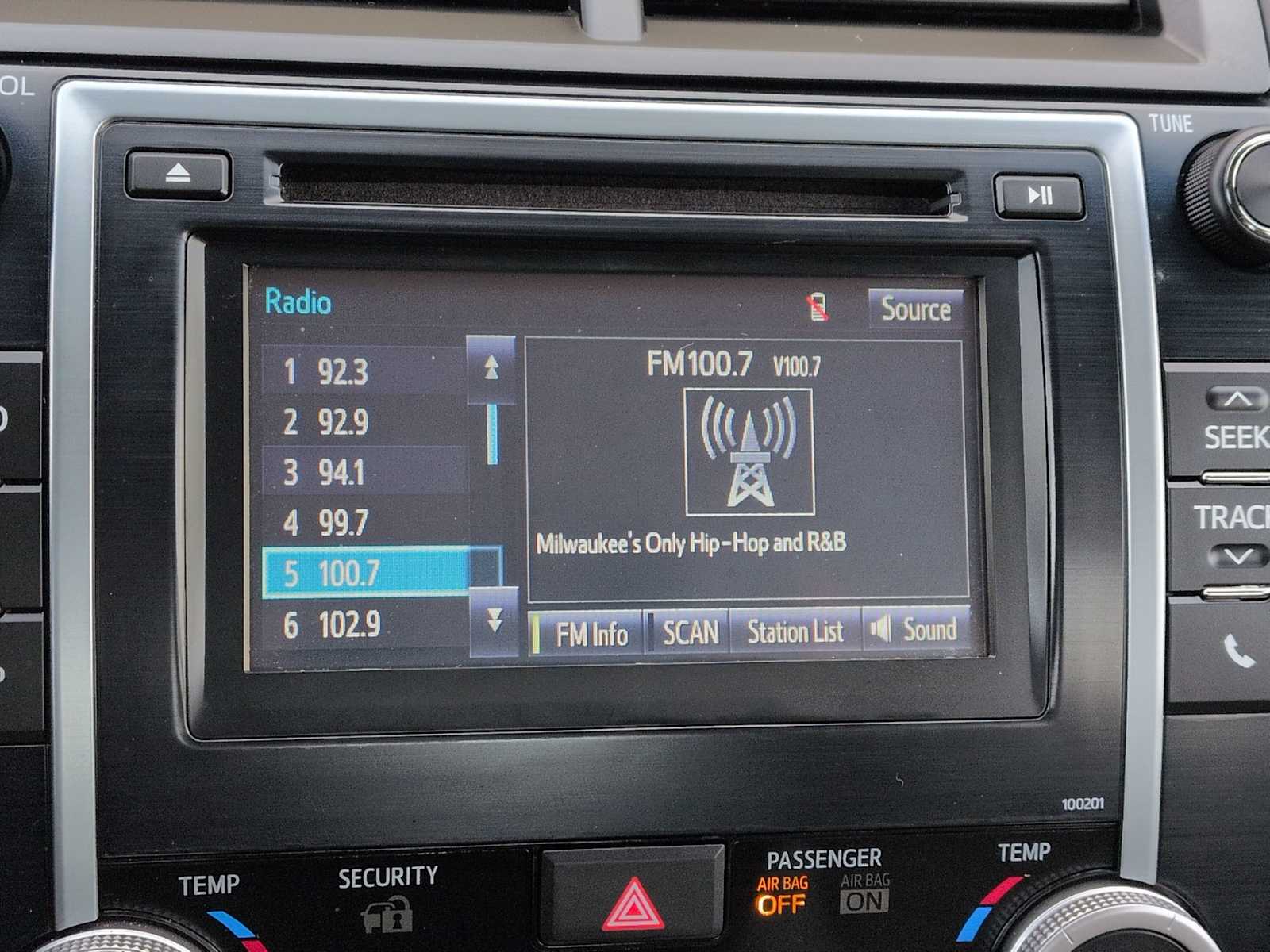 Thumbnail: 2014 Toyota Camry - 26