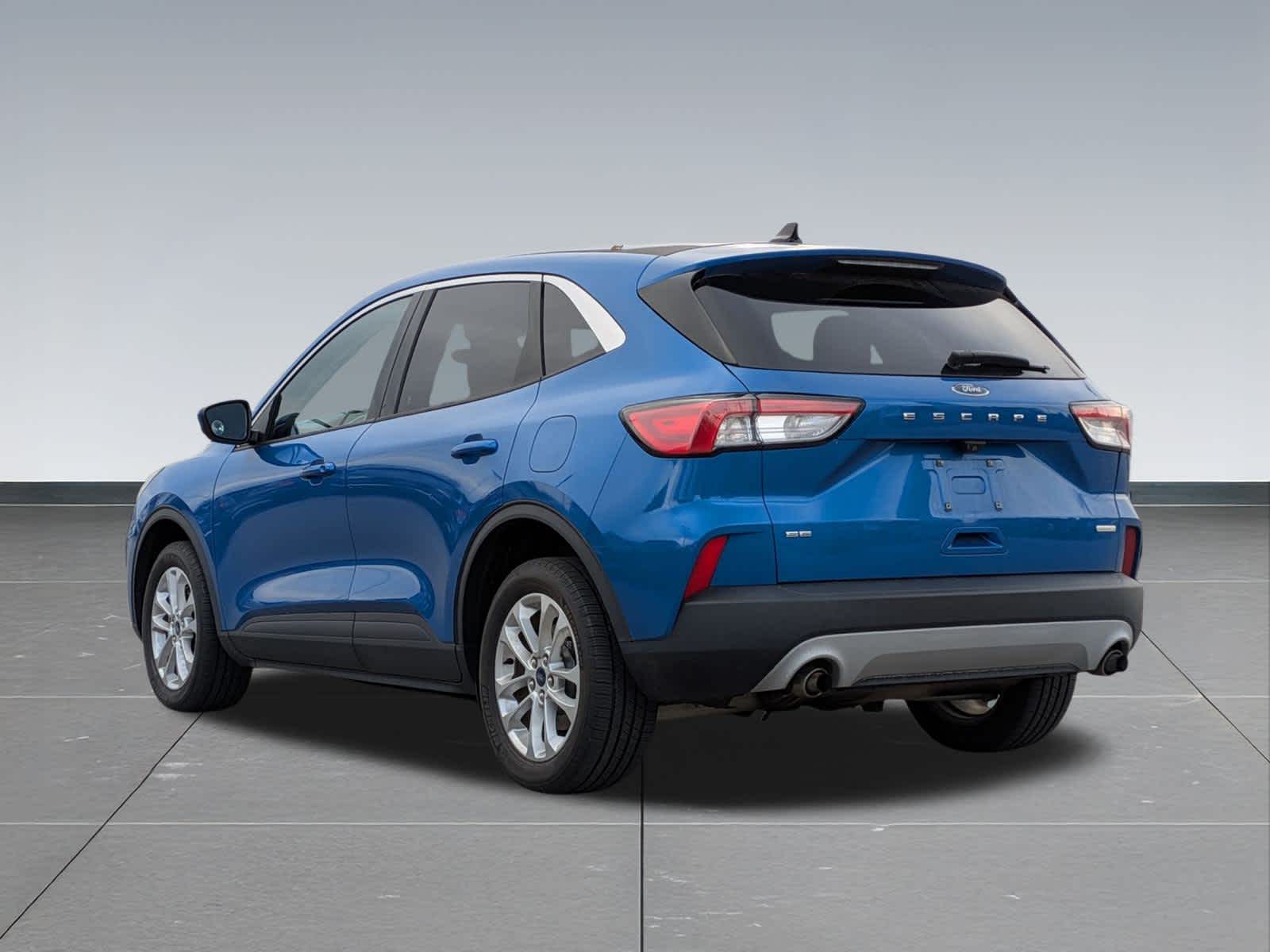 2020 Ford Escape SE photo 4