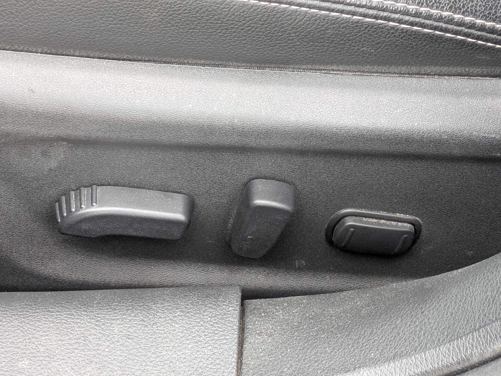 Thumbnail: 2020 Nissan Altima - 16