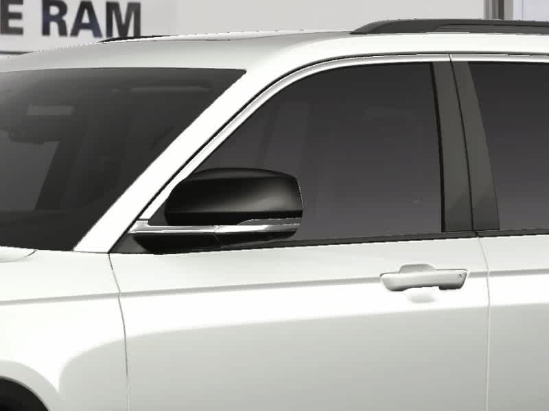 Thumbnail: 2025 Jeep Grand Cherokee - 13