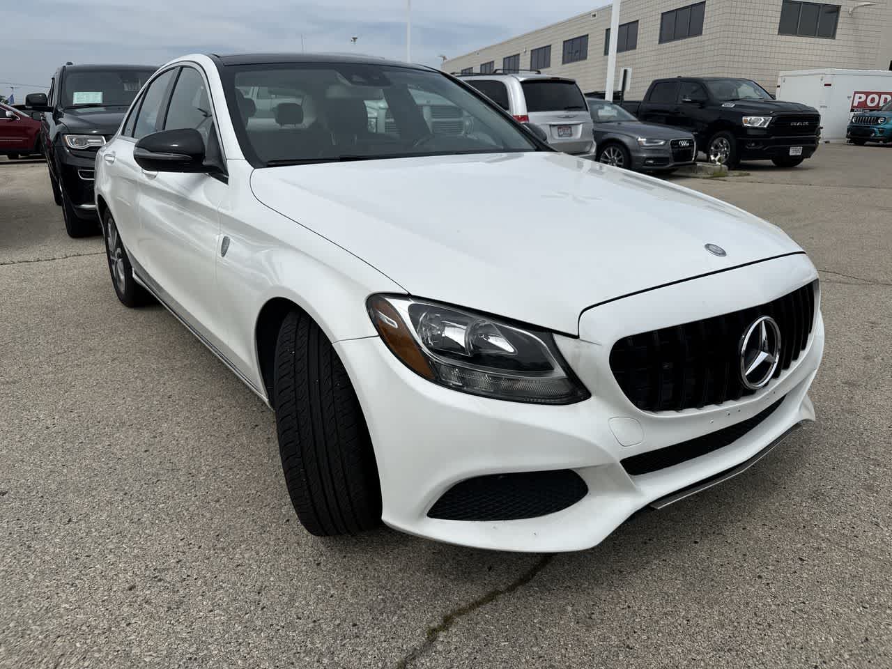 Thumbnail: 2017 Mercedes-Benz C-Class - 8