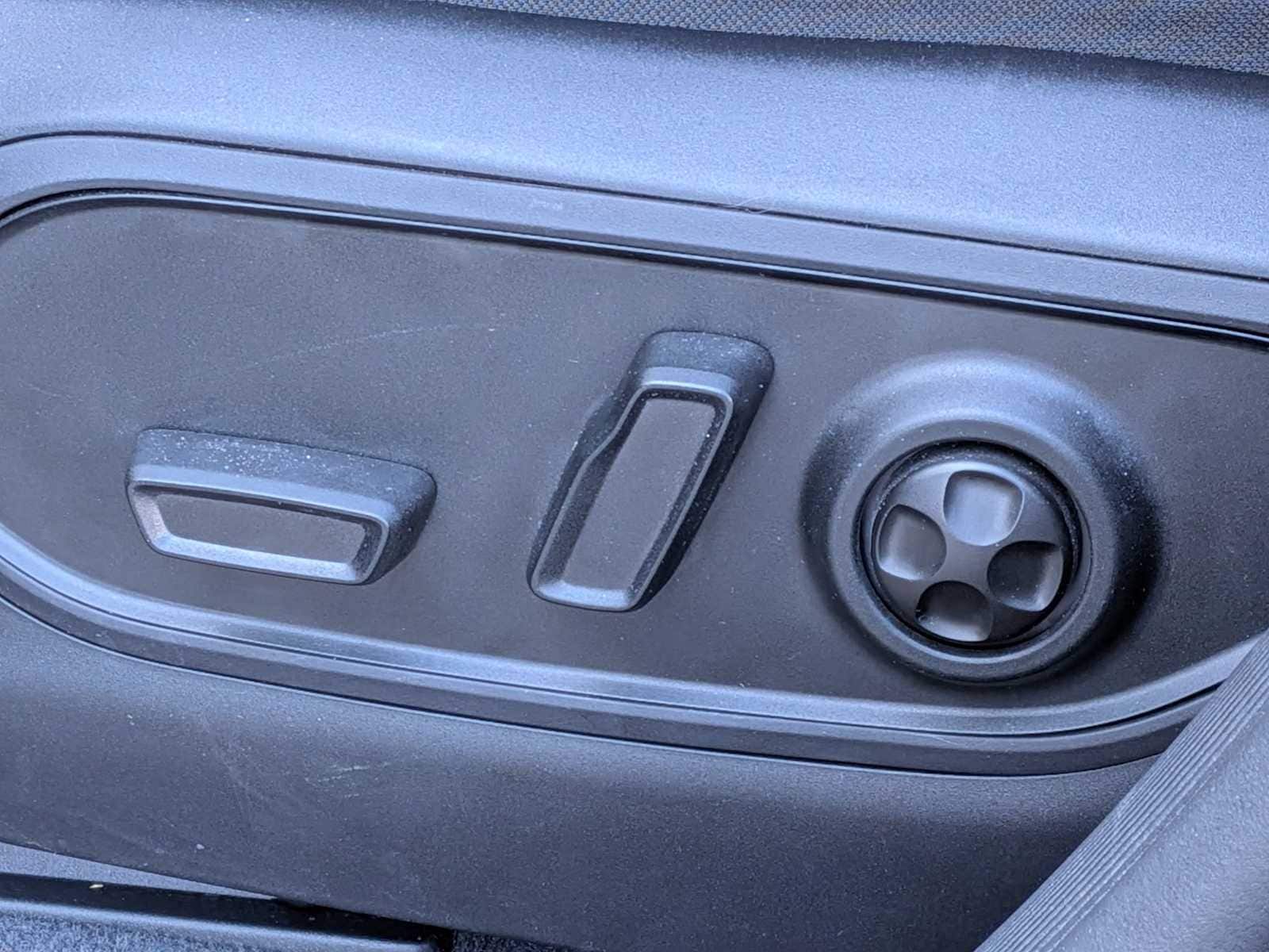 Thumbnail: 2023 Jeep Grand Cherokee - 15