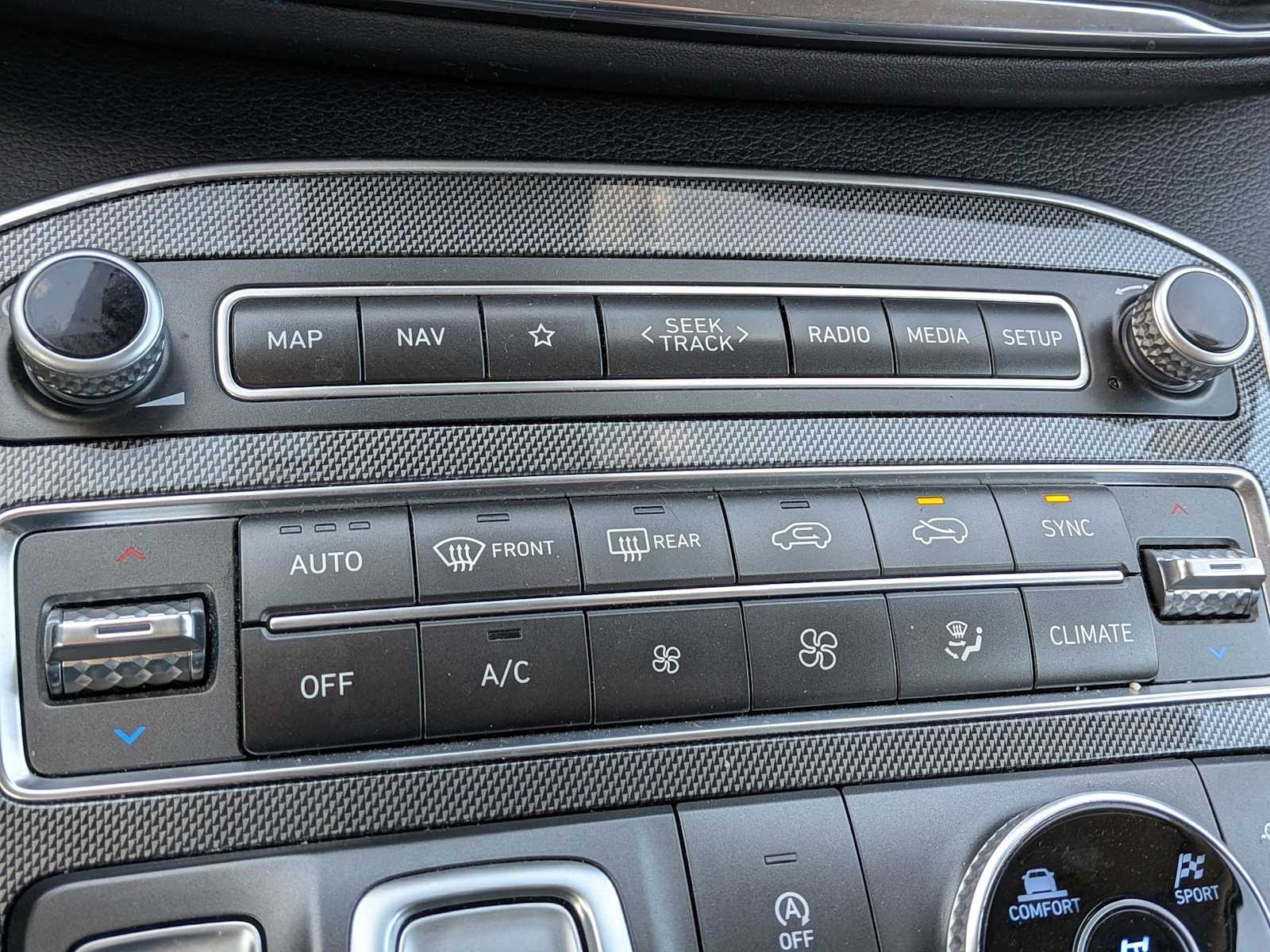 Thumbnail: 2023 Hyundai Santa Fe - 30