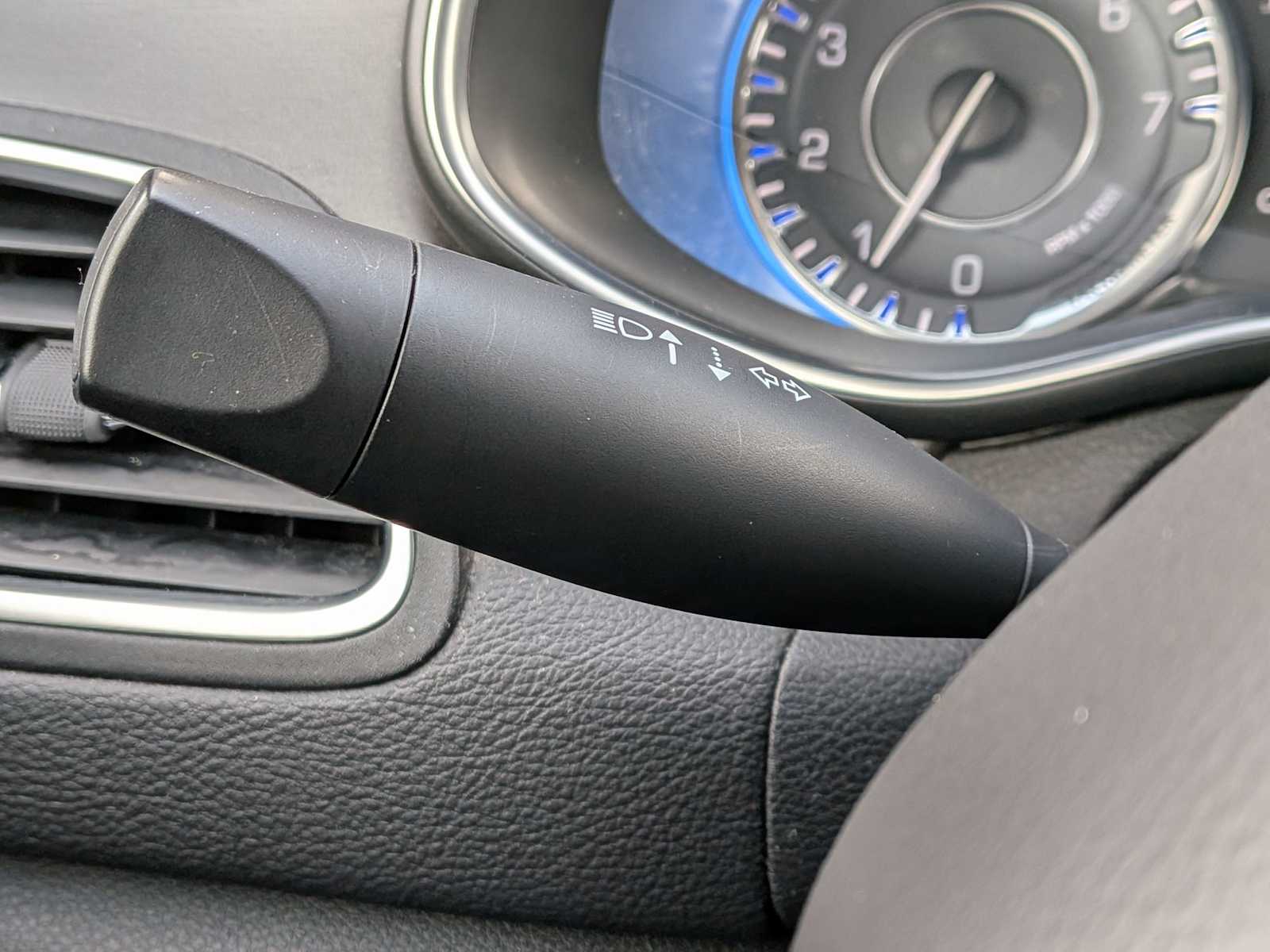 Thumbnail: 2016 Chrysler 200 - 25