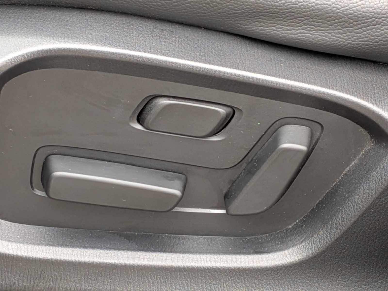 Thumbnail: 2022 Mazda CX-5 - 16